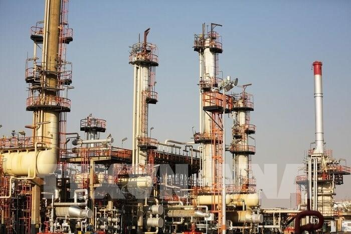Một nhà máy lọc dầu của Iran. Ảnh: IRANA/TTXVN