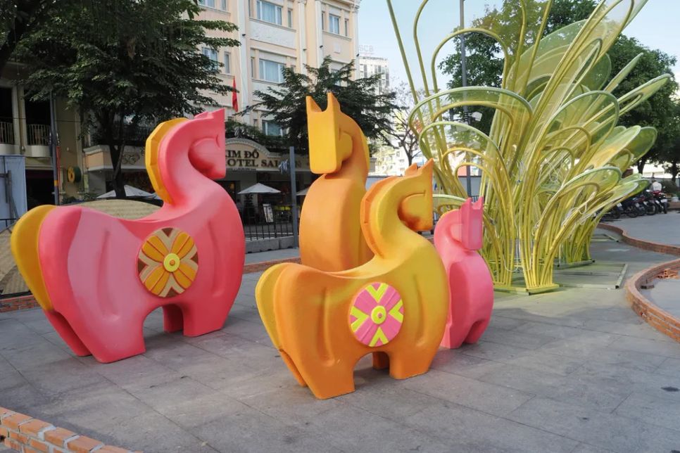 Đường hoa Nguyễn Huệ xuân Bính Ngọ 2026 dần hoàn thiện trước ngày khai mạc