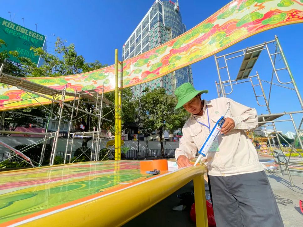 Đường hoa Nguyễn Huệ nước rút hoàn thiện trước ngày khai mạc