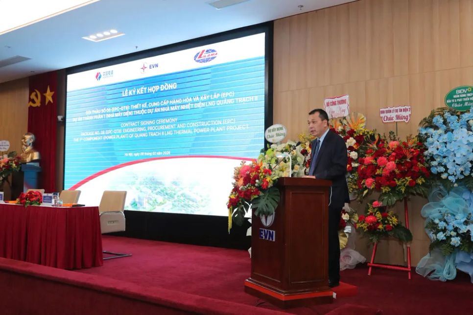 Chủ tịch HĐTV Tập đoàn Điện lực Việt Nam Đặng Hoàng An phát biểu