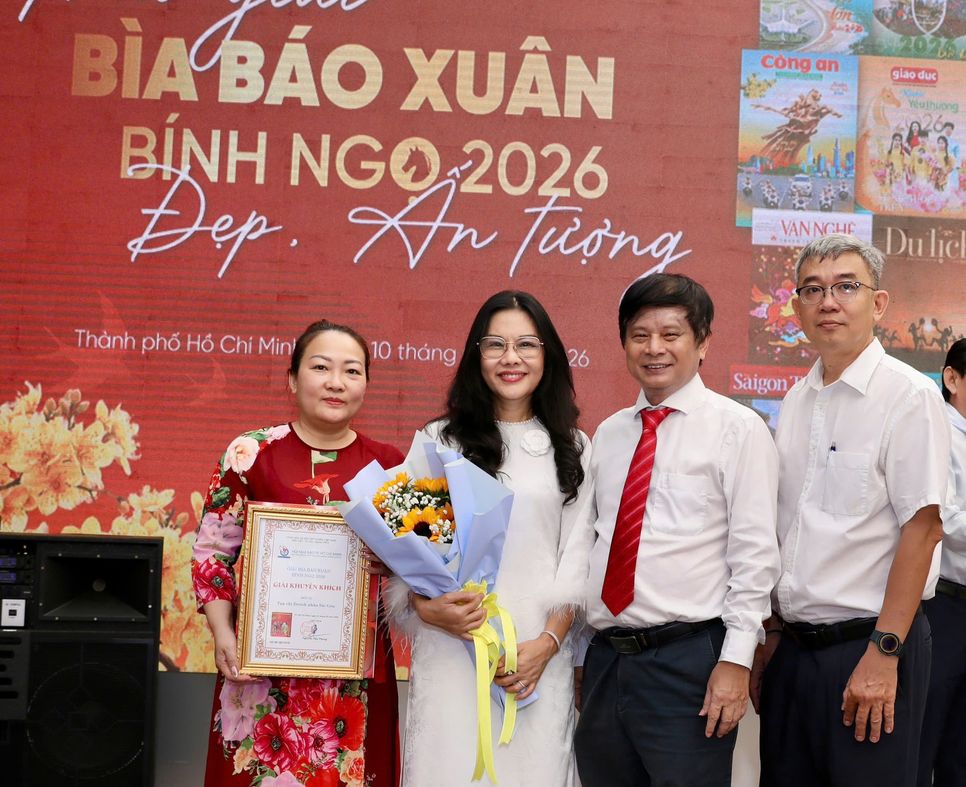 Tạp chí <i>Doanh Nhân Sài Gòn</i> đoạt giải Khuyến khích bìa Báo Xuân Bính Ngọ 2026