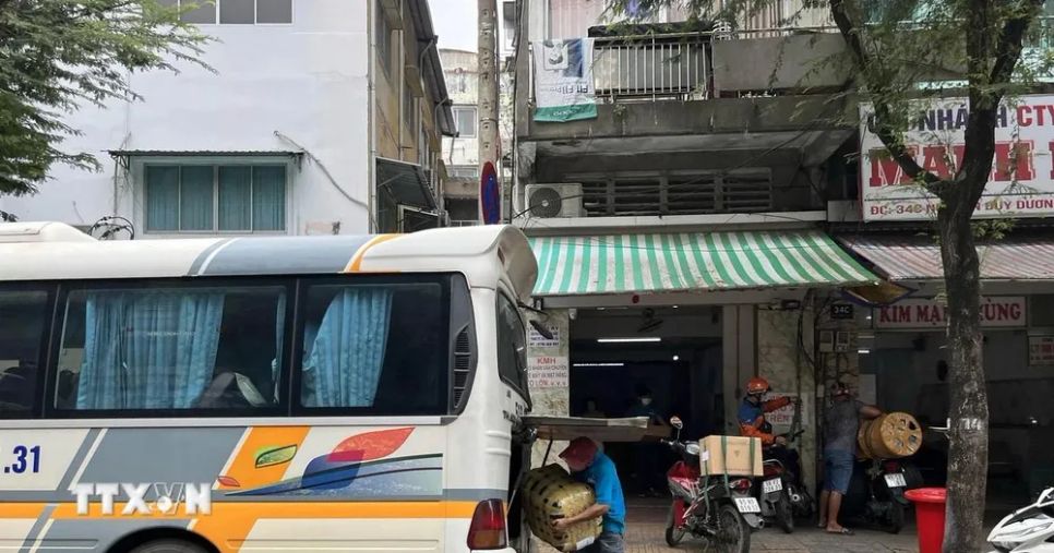 TPHCM siết chặt xử lý xe dù, bến cóc dịp cận Tết