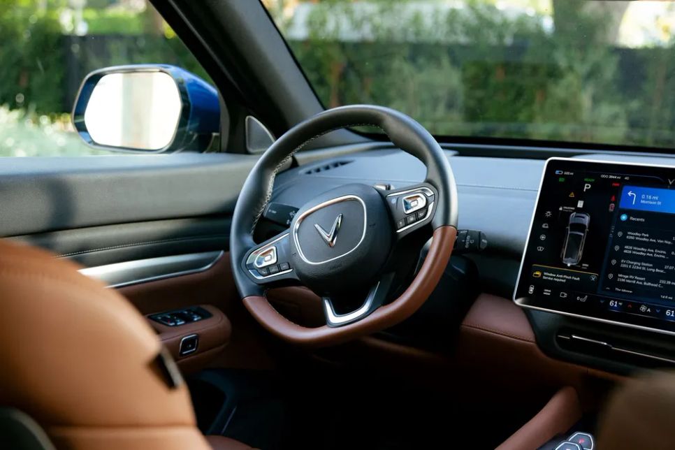 Ưu đãi tới 240 triệu đồng khi mua VinFast VF 9