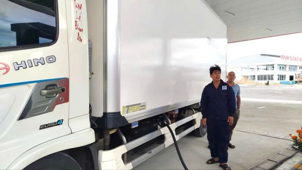 Trạm xăng, trạm sạc trên cao tốc Vĩnh Hảo - Phan Thiết chính thức hoạt động