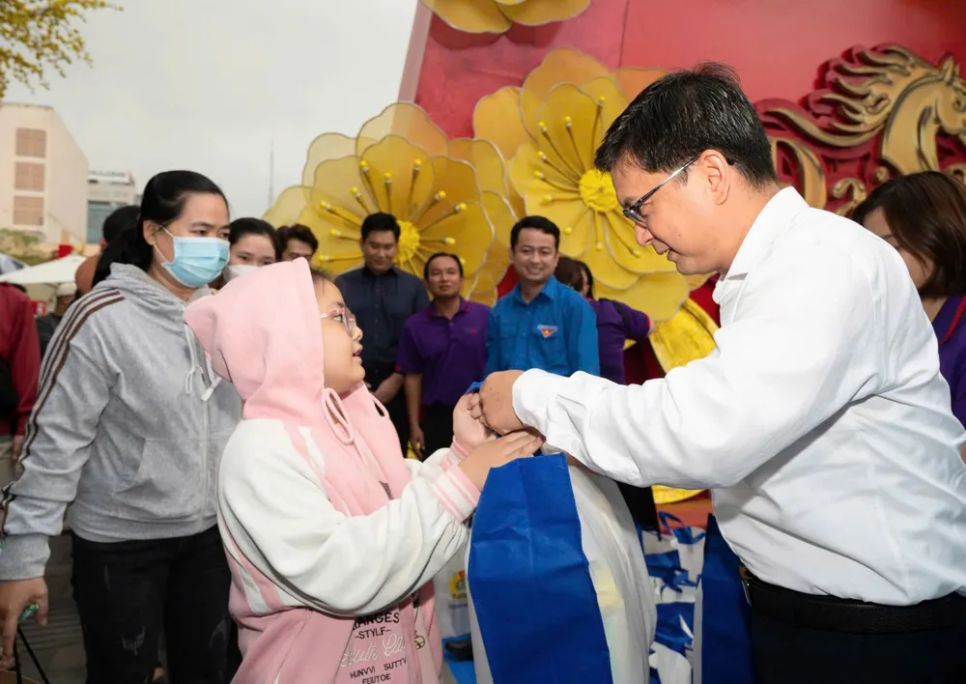 7.000 công nhân về quê đón Tết trên những chuyến xe mùa xuân