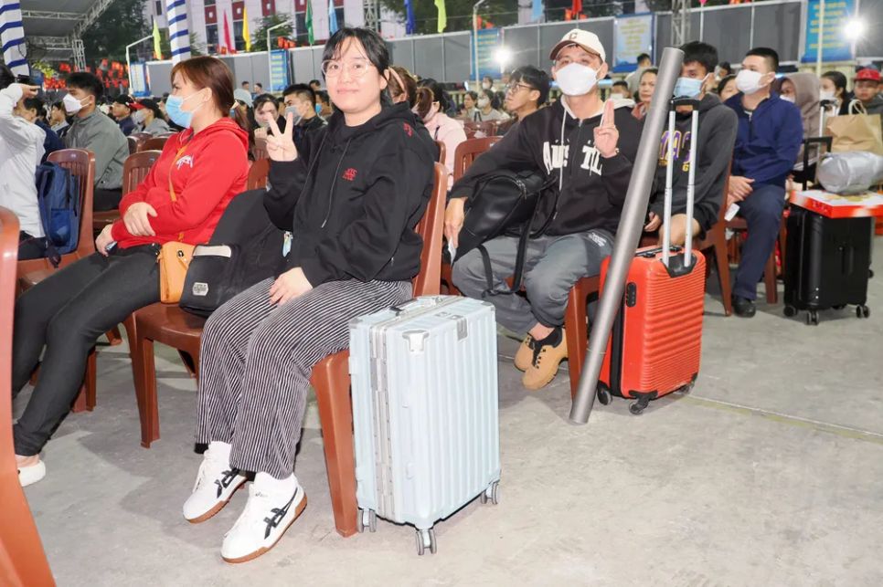 7.000 công nhân về quê đón Tết trên những chuyến xe mùa xuân