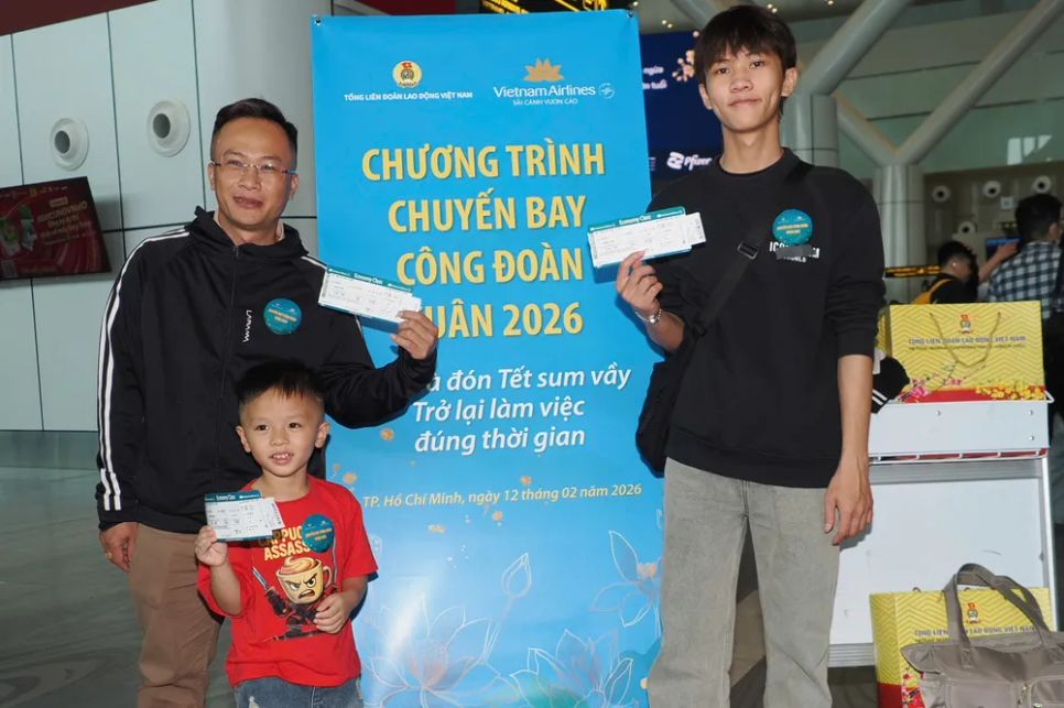 Chuyến bay đặc biệt chở 550 công nhân về quê đón Tết