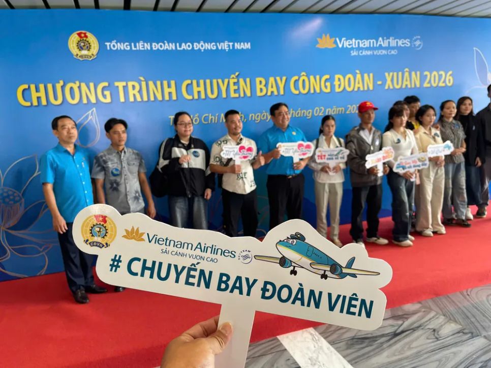 Chuyến bay đặc biệt chở 550 công nhân về quê đón Tết