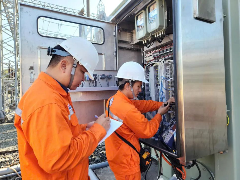 Ngành điện sẵn sàng ứng trực 24/24 xử lý các sự cố điện phát sinh, phục vụ nhân dân đón tết