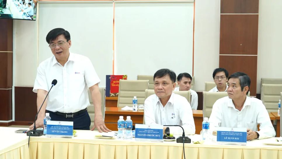 Ông Lê Văn Trang, Chủ tịch HĐTV Tổng công ty Điện lực miền Nam thông tin về việc cung ứng điện vào cao điểm Tết Bính Ngọ
