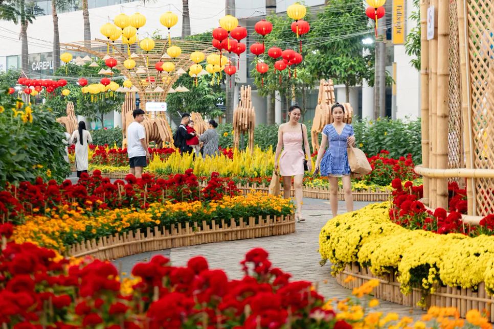Trải nghiệm “Xuân gắn kết” Bính Ngọ 2026 tại đường hoa Phú Mỹ Hưng