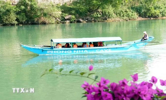 Rộn ràng ngày Tết tại Phong Nha-Kẻ Bàng