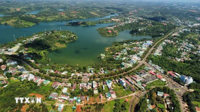 Phát triển hệ thống hạ tầng kỹ thuật đô thị xanh, thông minh. (Ảnh: TTXVN phát)