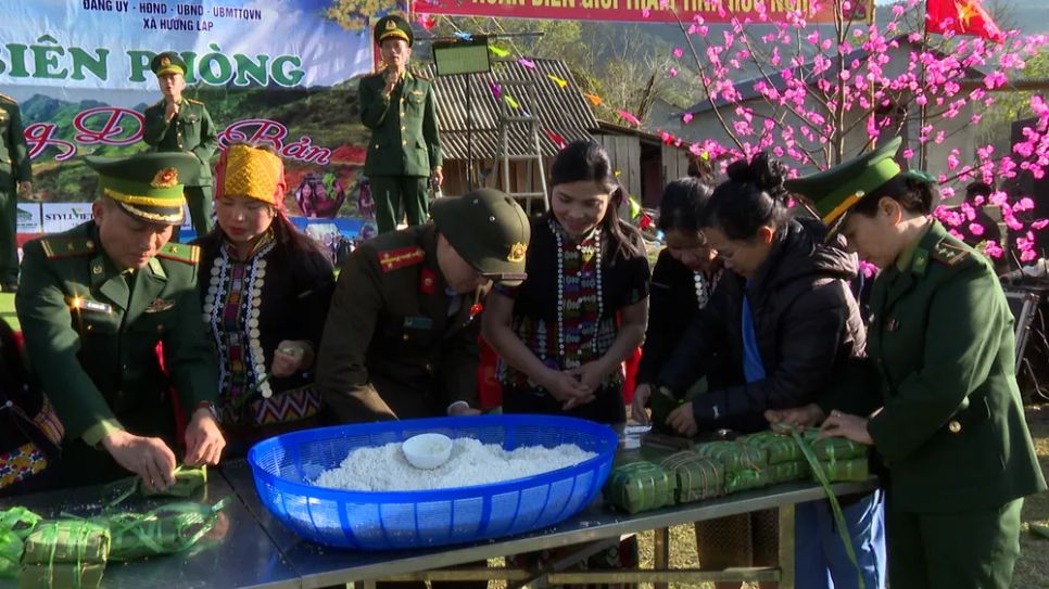 Sắc xuân hồi sinh mạnh mẽ trên vùng đất bão lũ lịch sử