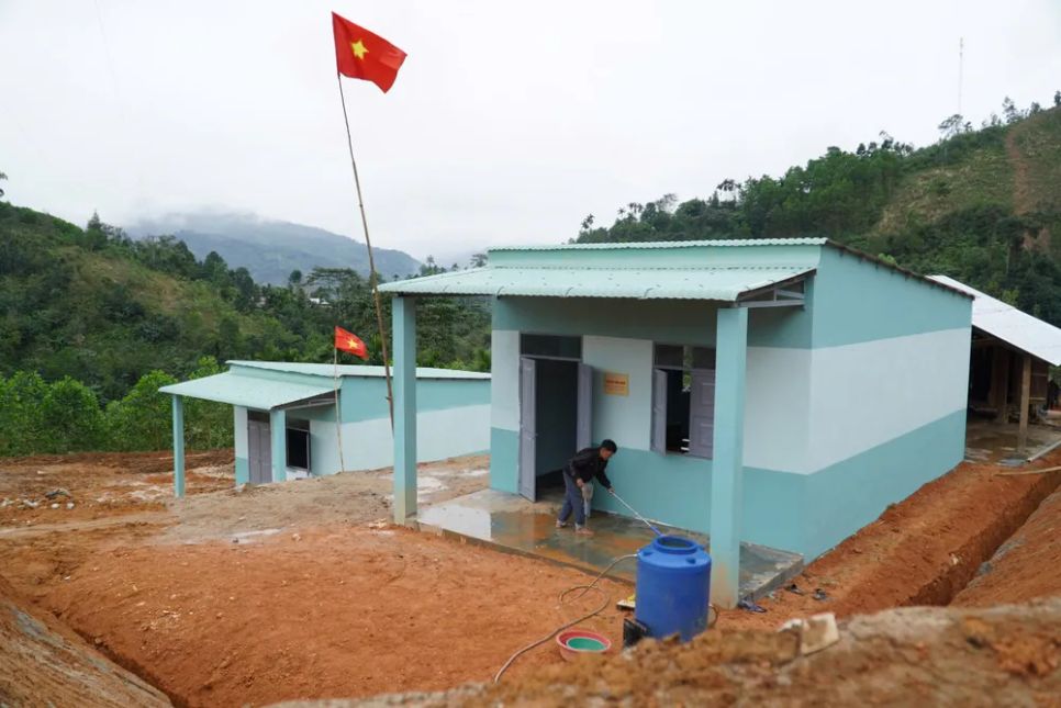 Sắc xuân hồi sinh mạnh mẽ trên vùng đất bão lũ lịch sử