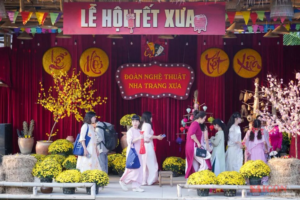 Không gian tết xưa thu hút giới trẻ