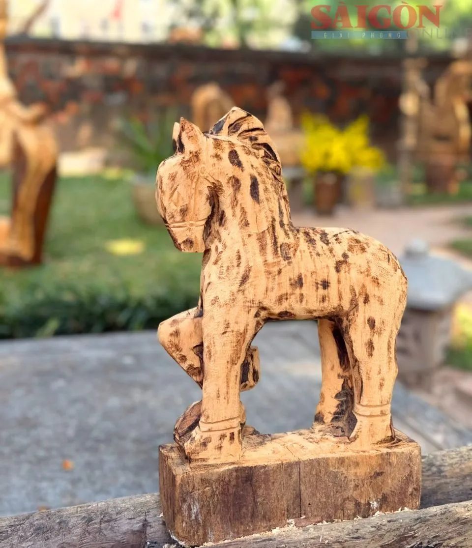 Thổi hồn ngựa gỗ Tây Nguyên