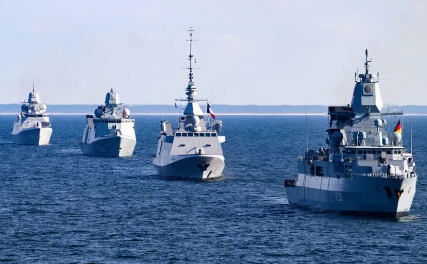 Tàu chiến từ nhiều quốc gia tham gia cuộc tập trận 