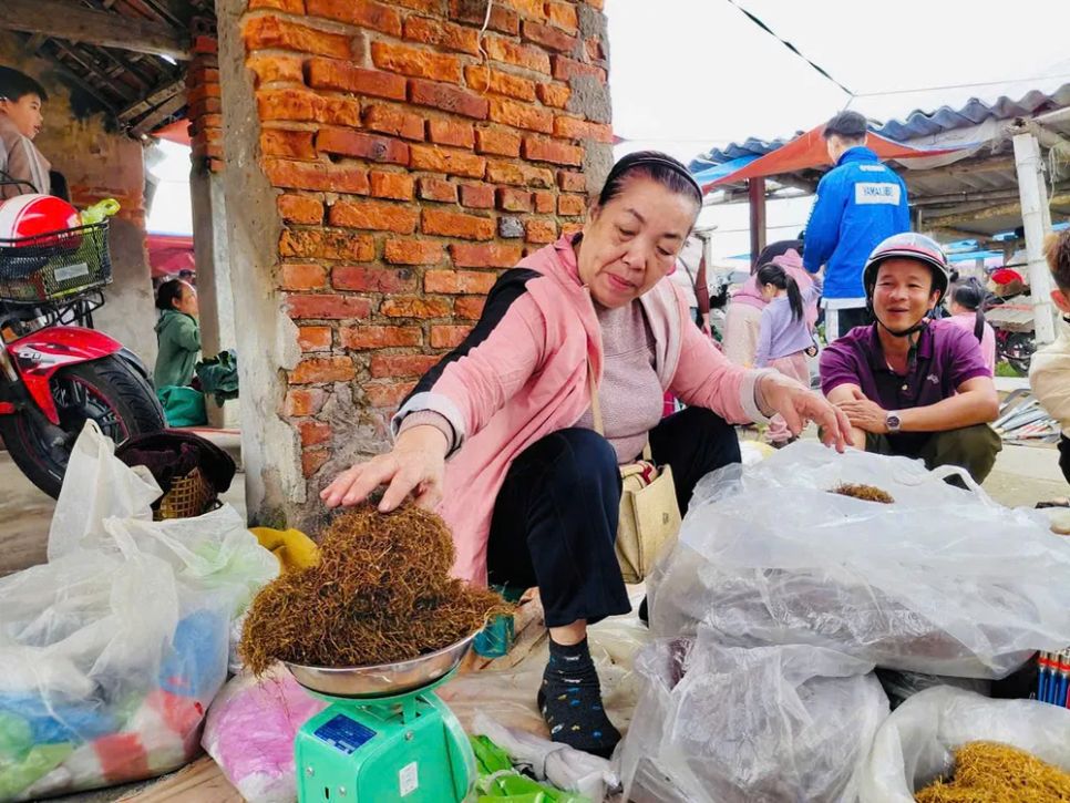 Những gian hàng mang hơi thở làng quê