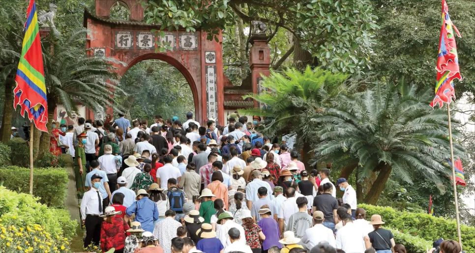 Trẩy hội Đền Hùng. Ảnh: VĨNH XUÂN Trẩy hội Đền Hùng. Ảnh: VĨNH XUÂN