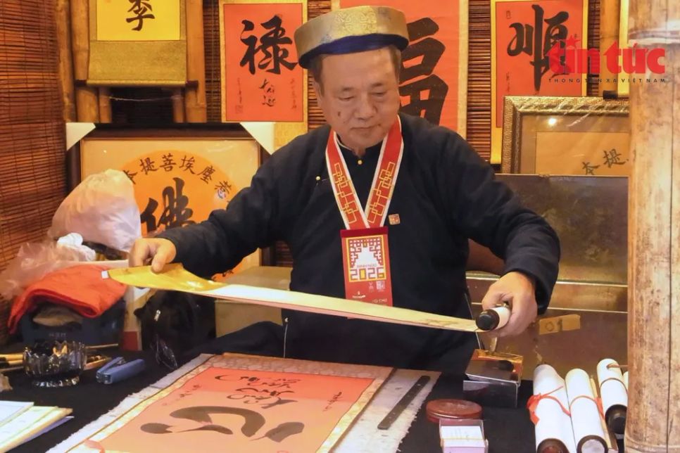 Nét đẹp tục xin chữ đầu năm