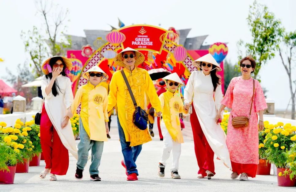 10 ngày náo nhiệt của lễ hội Xuân ven biển lớn nhất Đông Nam bộ 10 ngày náo nhiệt của lễ hội Xuân ven biển lớn nhất Đông Nam bộ