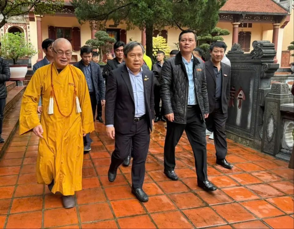 Đoàn công tác kiểm tra không gian tổ chức Lễ hội chùa Hương, một trong những lễ hội lớn và có thời gian kéo dài nhất miền Bắc Đoàn công tác kiểm tra không gian tổ chức Lễ hội chùa Hương, một trong những lễ hội lớn và có thời gian kéo dài nhất miền Bắc