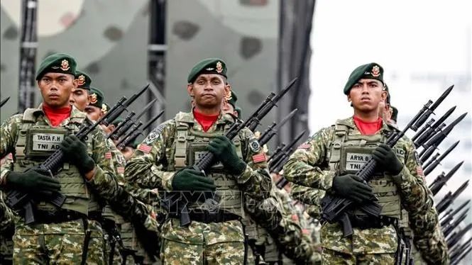 Binh sĩ Indonesia tại Lễ tổng duyệt diễu binh kỷ niệm 79 năm ngày thành lập Quân đội Indonesia (TNI) ở Jakarta, ngày 3-10-2024. (Ảnh tư liệu: THX/TTXVN)