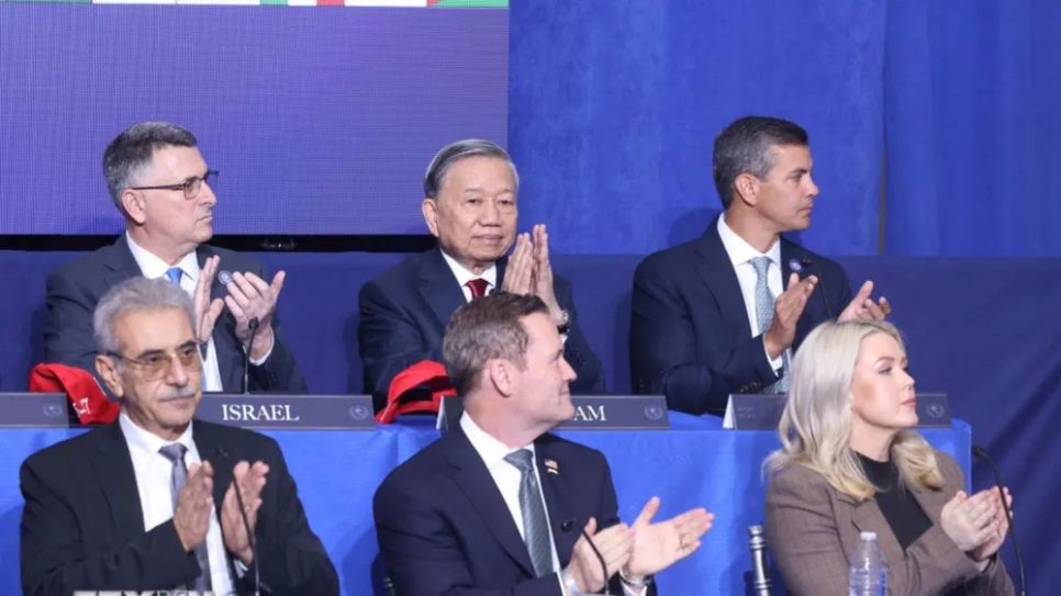 Tổng Bí thư Tô Lâm và các đại biểu dự Phiên khai mạc Hội đồng Hòa bình về Gaza. Ảnh: TTXVN Tổng Bí thư Tô Lâm và các đại biểu dự Phiên khai mạc Hội đồng Hòa bình về Gaza. Ảnh: TTXVN