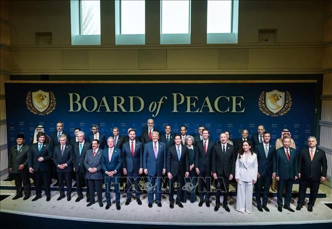 Tổng Bí thư Tô Lâm và các trưởng đoàn dự phiên khai mạc Hội đồng Hoà bình về Gaza. Ảnh: TTXVN phát