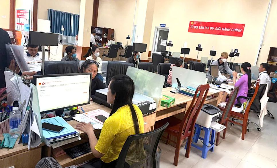 TPHCM: Đảm bảo giải quyết thủ tục hành chính thông suốt