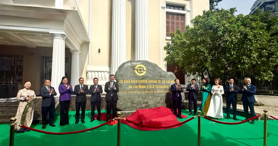 HOSE cũng ra mắt Bảng tên mới. Ảnh: HẠNH NHUNG