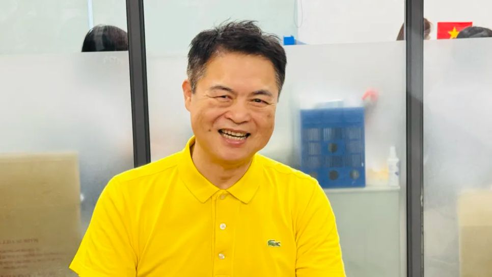 Ông Hứa Ngọc Lâm, Tổng Giám đốc Đại Phát Food, báo cáo với đoàn công tác UBND TPHCM. Ảnh: ĐÌNH DƯ