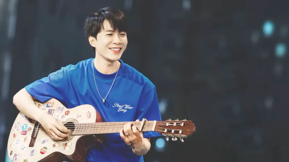 Anh Tú Atus mở màn năm Bính Ngọ với 3 ca khúc nhạc phim