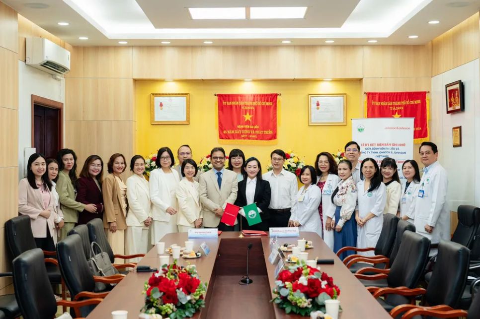 Toàn cảnh buổi ký kết hợp tác Toàn cảnh buổi ký kết hợp tác