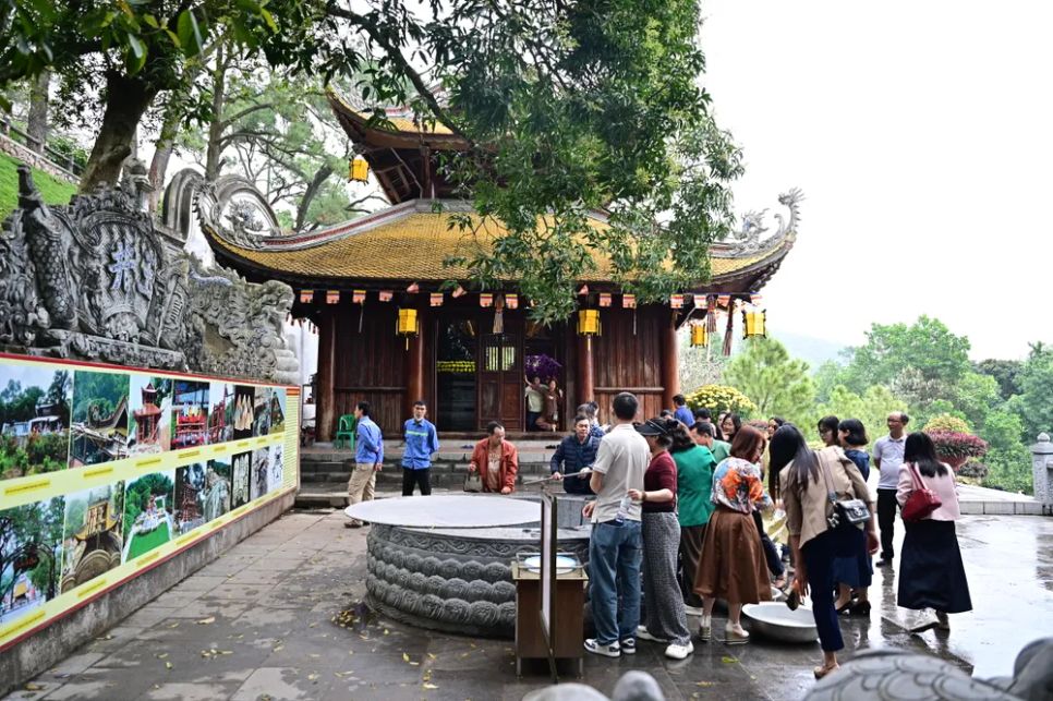 Côn Sơn - Kiếp Bạc trước ngày khai hội