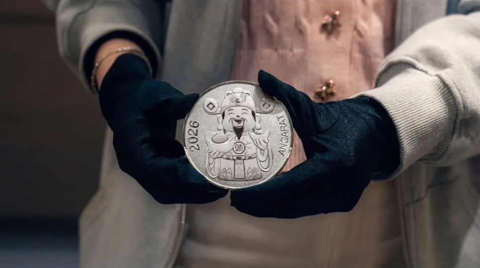 Sản phẩm bạc Vía Thần Tài 2026 của Công ty Ancarat. Ảnh: HẠNH NHUNG