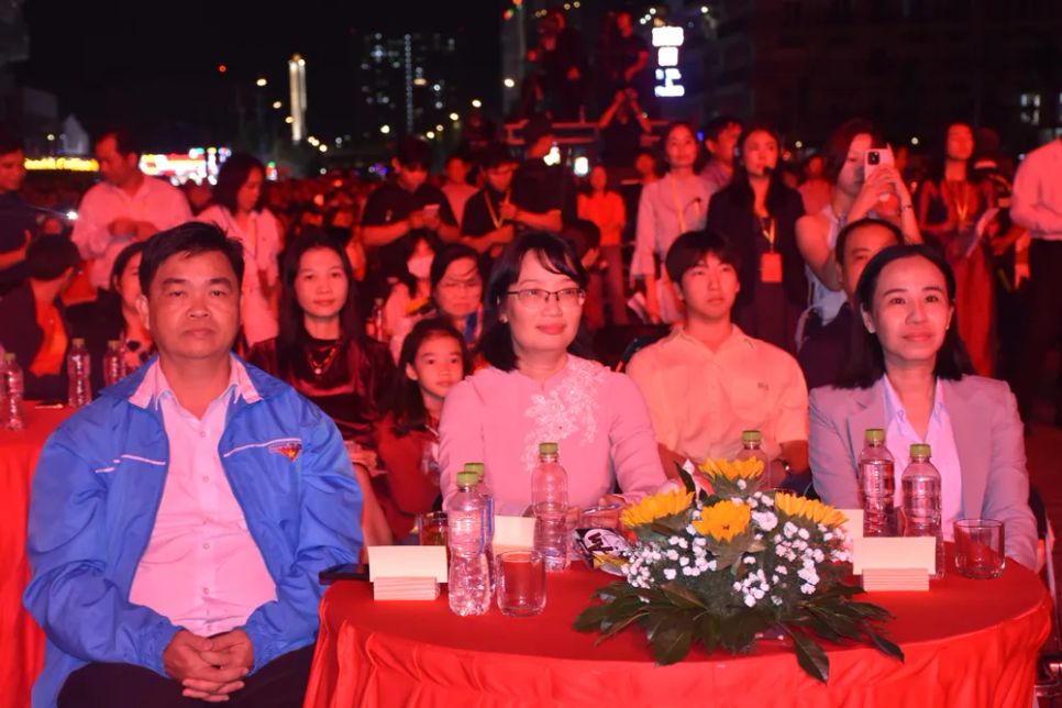 Các đại biểu dự chương trình