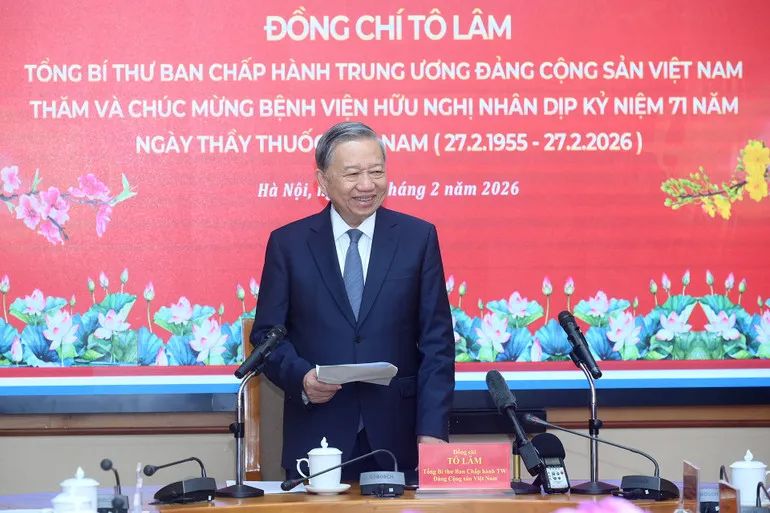 Tổng Bí thư Tô Lâm gửi lời chúc mừng, động viên tới toàn thể các thầy thuốc, cán bộ, nhân viên, người lao động ngành Y tế nhân dịp kỷ niệm 71 năm Ngày Thầy thuốc Việt Nam