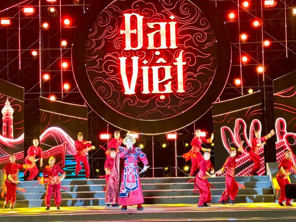 Tiết mục khai từ 