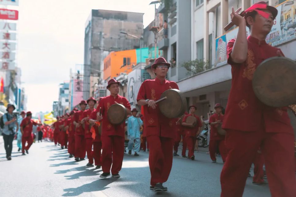 Rộn rã lễ hội Tết Nguyên tiêu tại Chợ Lớn