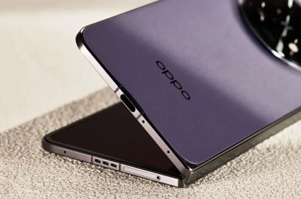 OPPO Find N6 với bên ngoài không khác OPPO Find N5 nhưng hoàn toàn khác biệt khi chạm vào OPPO Find N6 với bên ngoài không khác OPPO Find N5 nhưng hoàn toàn khác biệt khi chạm vào