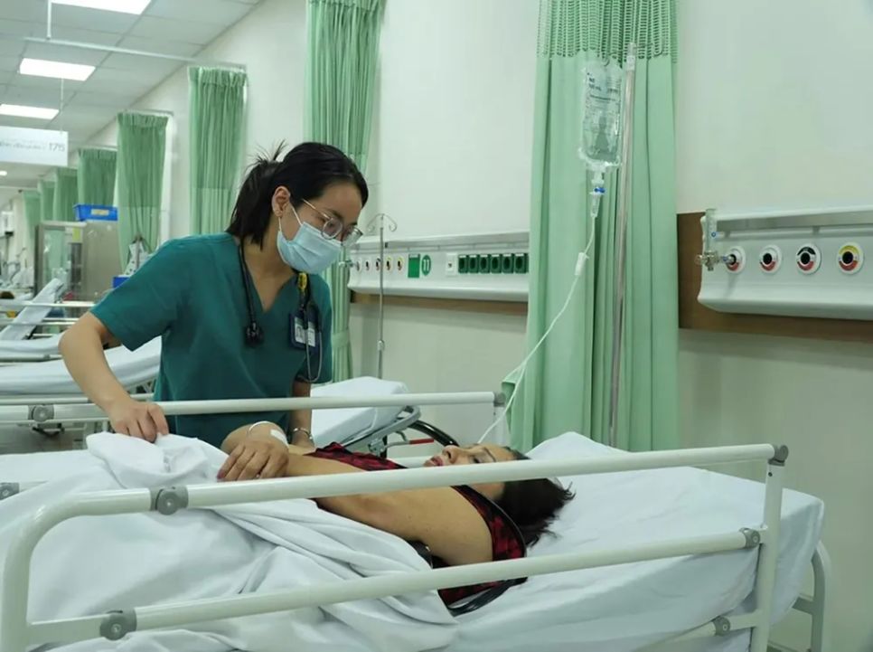 Bệnh nhân nghi ngộ độc thực phẩm điều trị tại Bệnh viện Quân y 175, ngày 27-2 Bệnh nhân nghi ngộ độc thực phẩm điều trị tại Bệnh viện Quân y 175, ngày 27-2