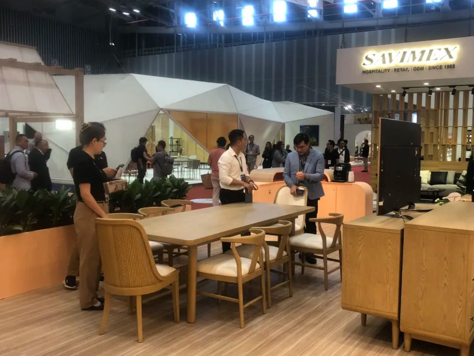 Nhiều sản phẩm gỗ được thiết kế tinh xảo, giúp tăng năng lực cạnh tranh trên thị trường xuất khẩu. Ảnh: Minh Xuân Nhiều sản phẩm gỗ được thiết kế tinh xảo, giúp tăng năng lực cạnh tranh trên thị trường xuất khẩu. Ảnh: Minh Xuân