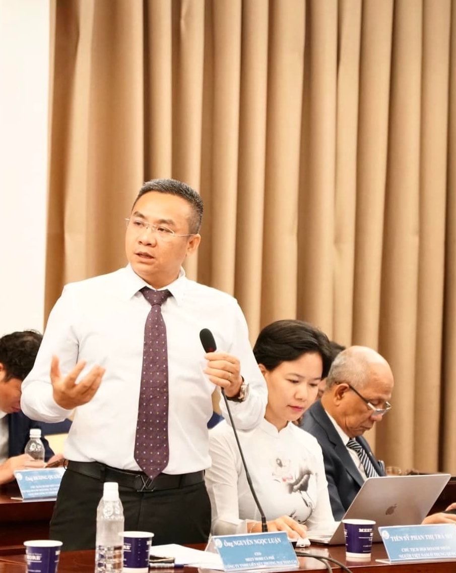 Ông Nguyễn Ngọc Luận phát biểu trong một chương trình lãnh đạo TP.HCM gặp gỡ doanh nghiệp kiều bào