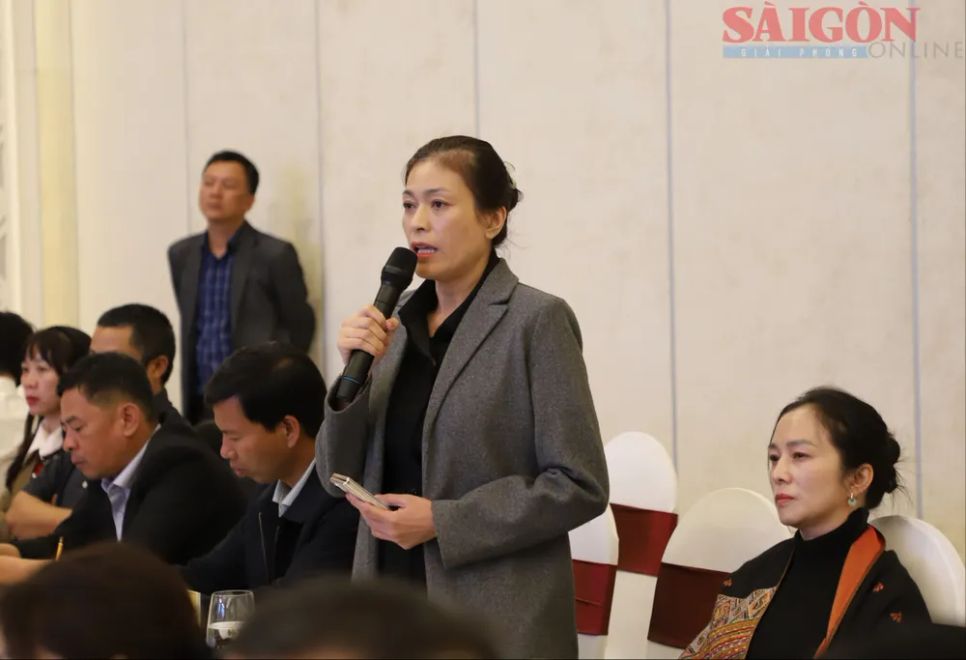 Đại diện các doanh nghiệp đóng góp ý kiến xây dựng ngành du lịch Đà Lạt - Lâm Đồng chuyên nghiệp hơn. Ảnh: ĐOÀN KIÊN