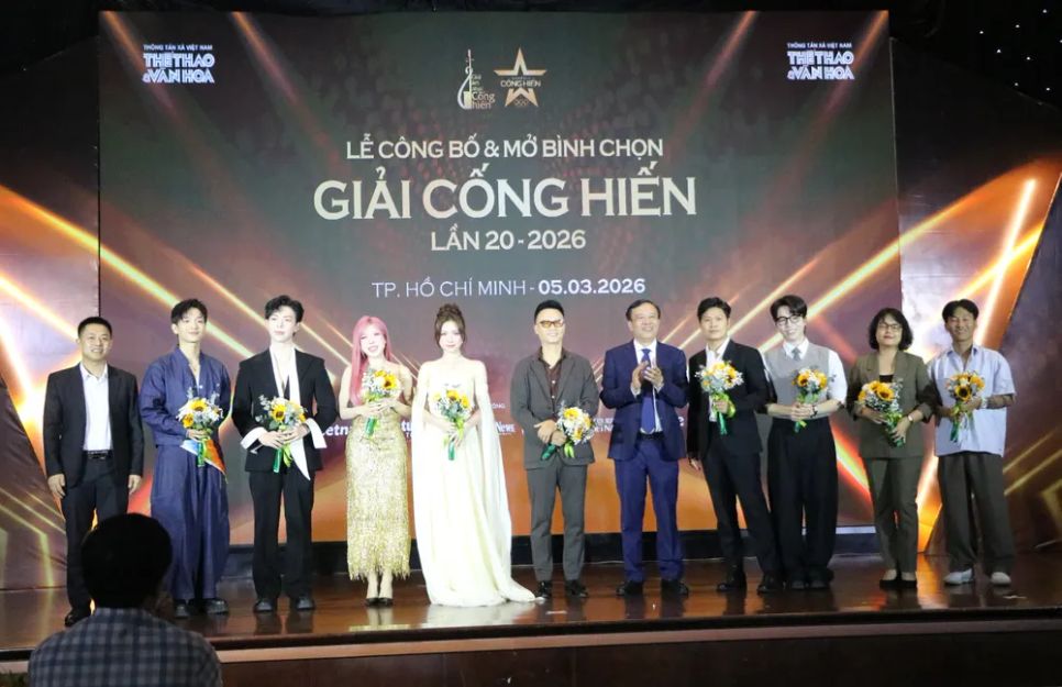 Top 10 các nghệ sĩ dẫn đầu các hạng mục bình chọn