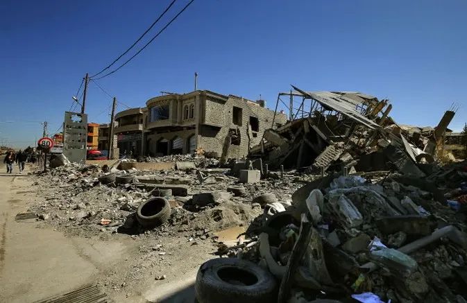 Một tòa nhà của lực lượng Hezbollah bị Israel phá hủy tại làng Douirs, Đông Lebanon. Ảnh: ZUMAPRESS.COM