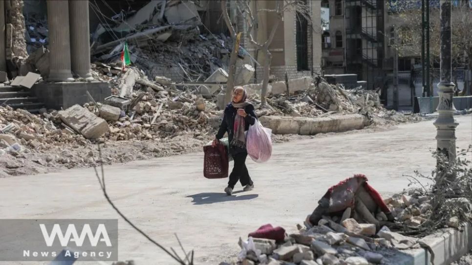 Một đồn cảnh sát của Iran ở Tehran bị Israel tấn công. Ảnh: WANA