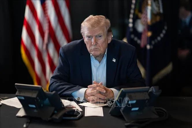 Tổng thống Mỹ Donald Trump giám sát chiến dịch tấn công quân sự Iran tại Washington D.C., ngày 2-3. Ảnh: Anadolu Agency/TTXVN